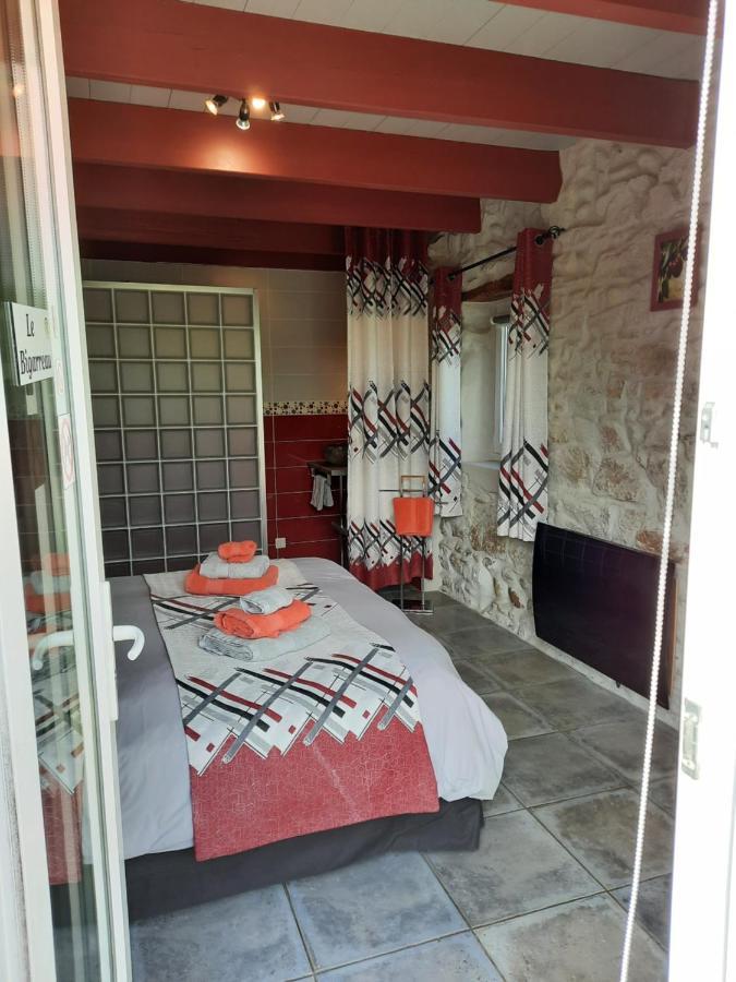 Saint-Barthélemy-de-Vals 레샤페 트레무상트 B&B 외부 사진