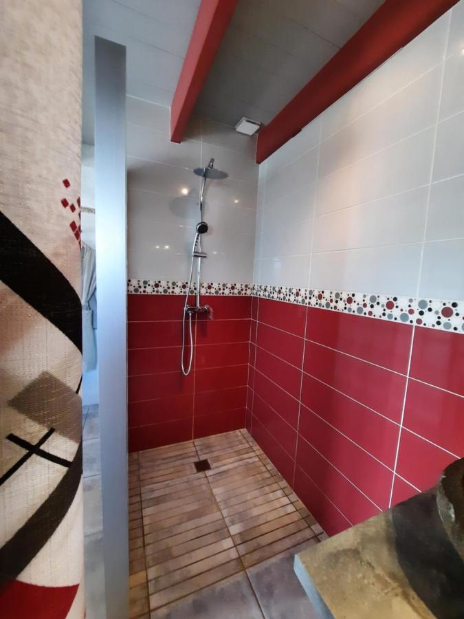 Saint-Barthélemy-de-Vals 레샤페 트레무상트 B&B 외부 사진